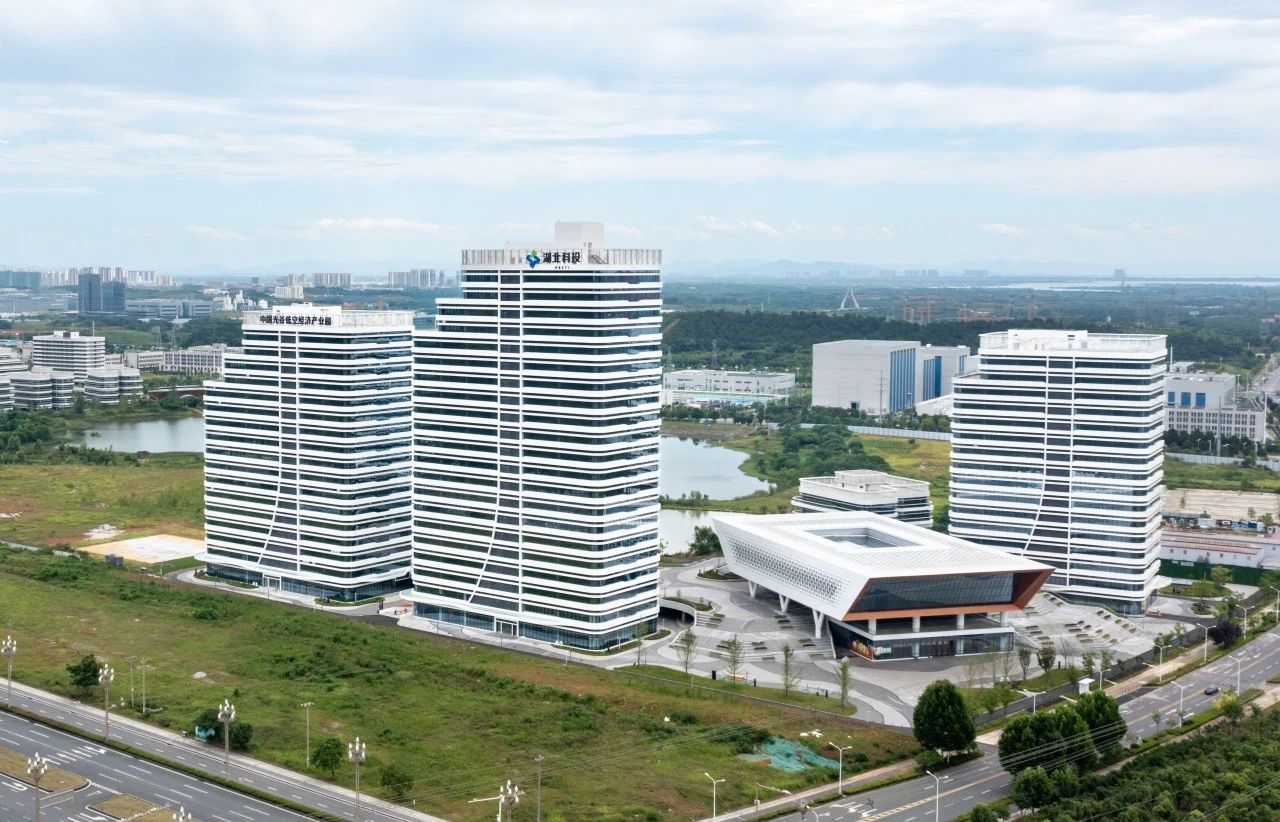 04.jpg 04.jpg